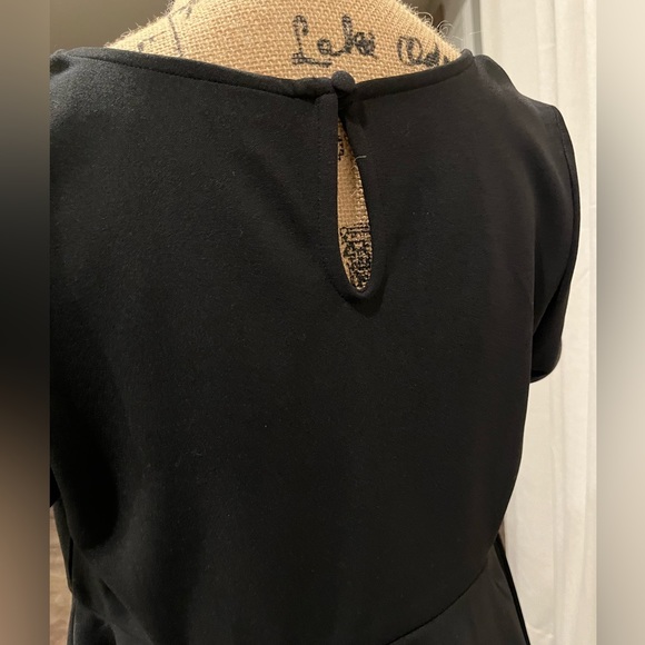 Torrid 00 zero zero black scuba knit peplum shirt - Picture 6 of 7